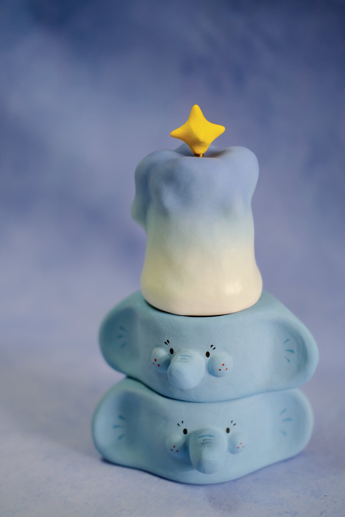 Blue Blue Elephant Candle Holder With Star Hat