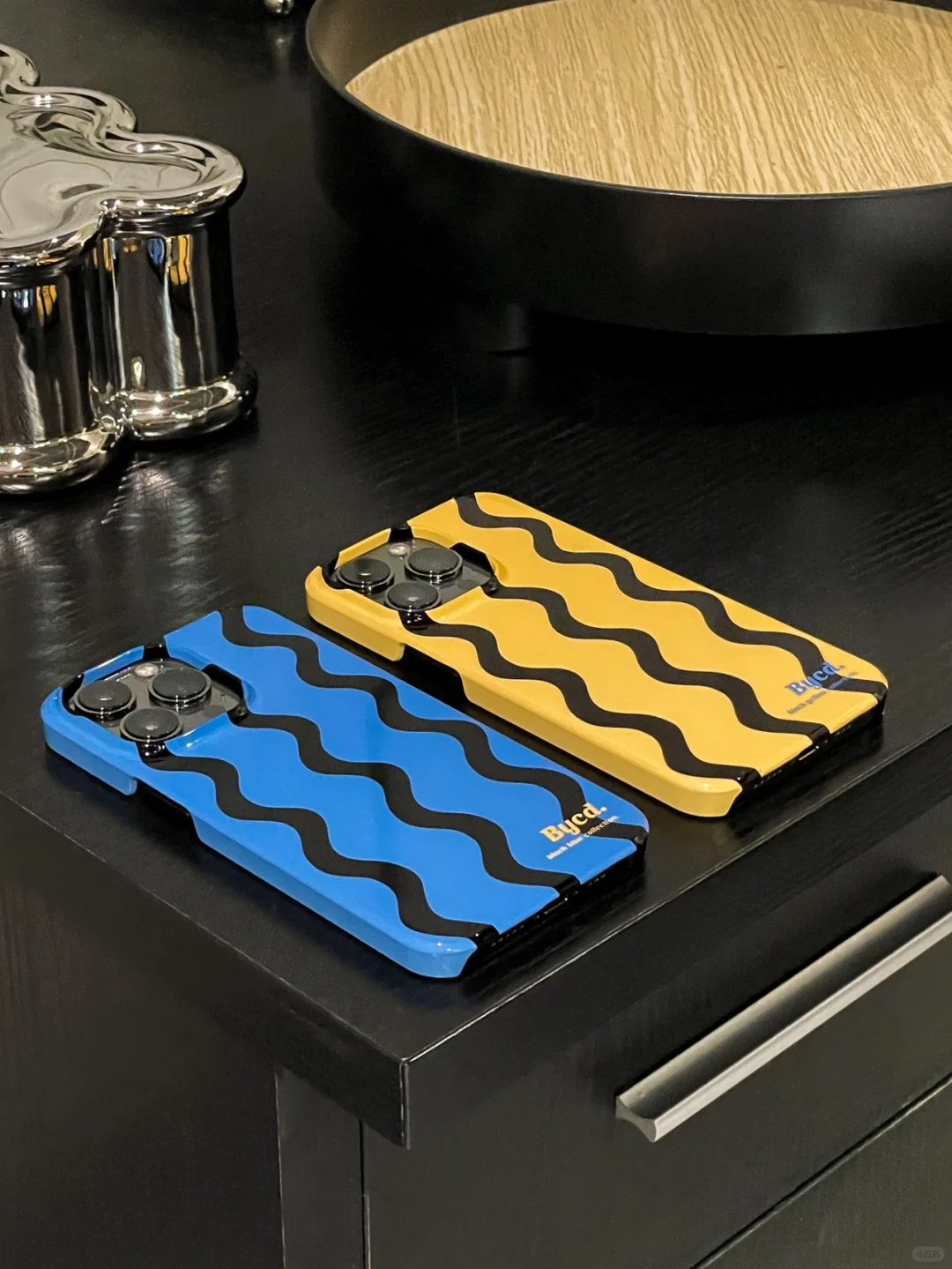 Blue Yellow Waves Printed Phone Case