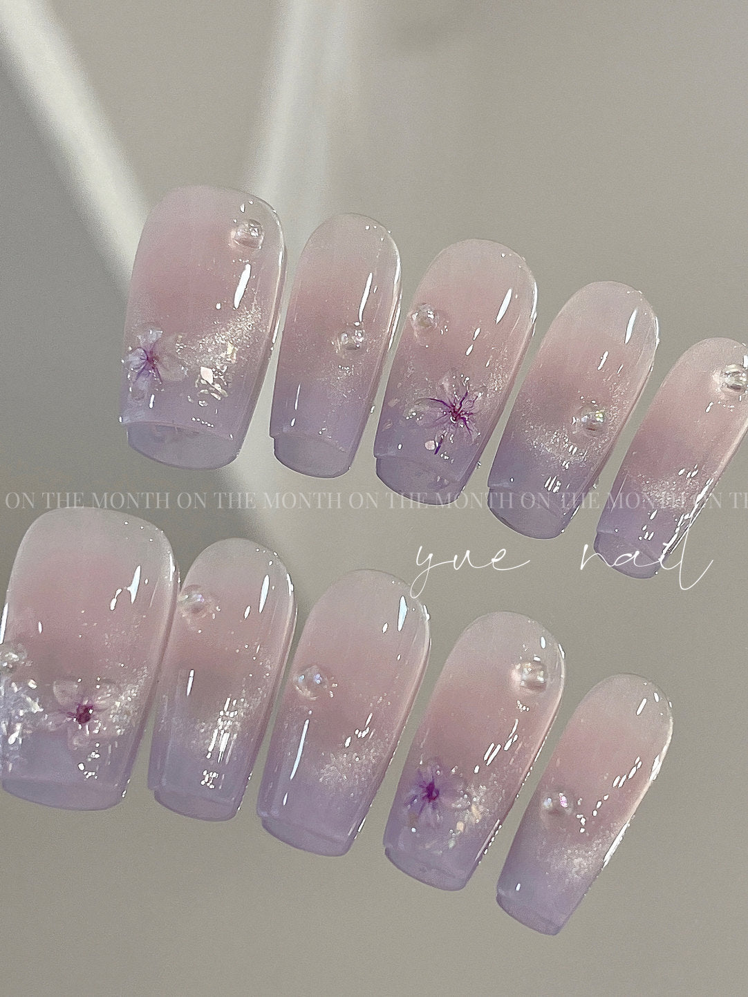 Cateye Flower Purple Press On Nails Set