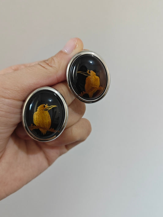 Chinese Lacquer Sparrow Agate Studs