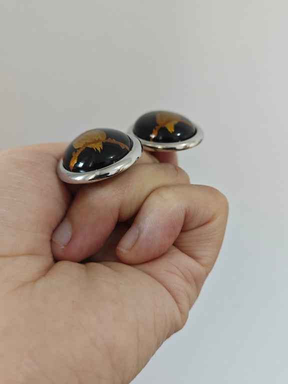 Chinese Lacquer Sparrow Agate Studs