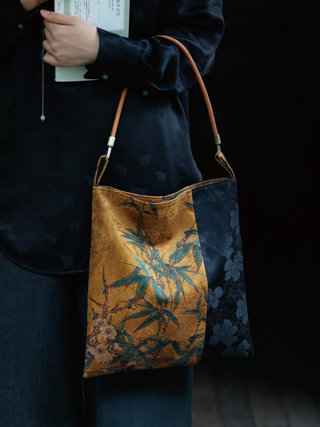 [Chinoiserie] Bamboo Blossom Silk Tote Bag