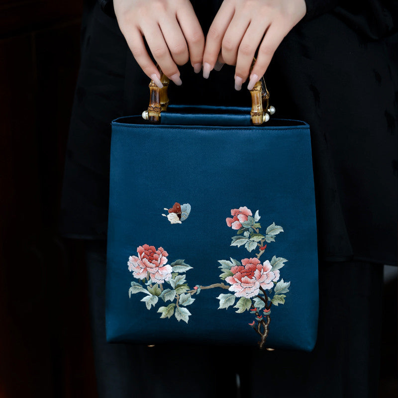 [Chinoiserie] Flower Butterfly Embroidery Handbag