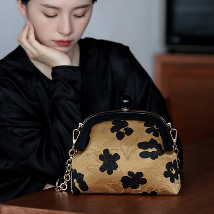 [Chinoiserie] Flower Golden Frame Clutch Bag