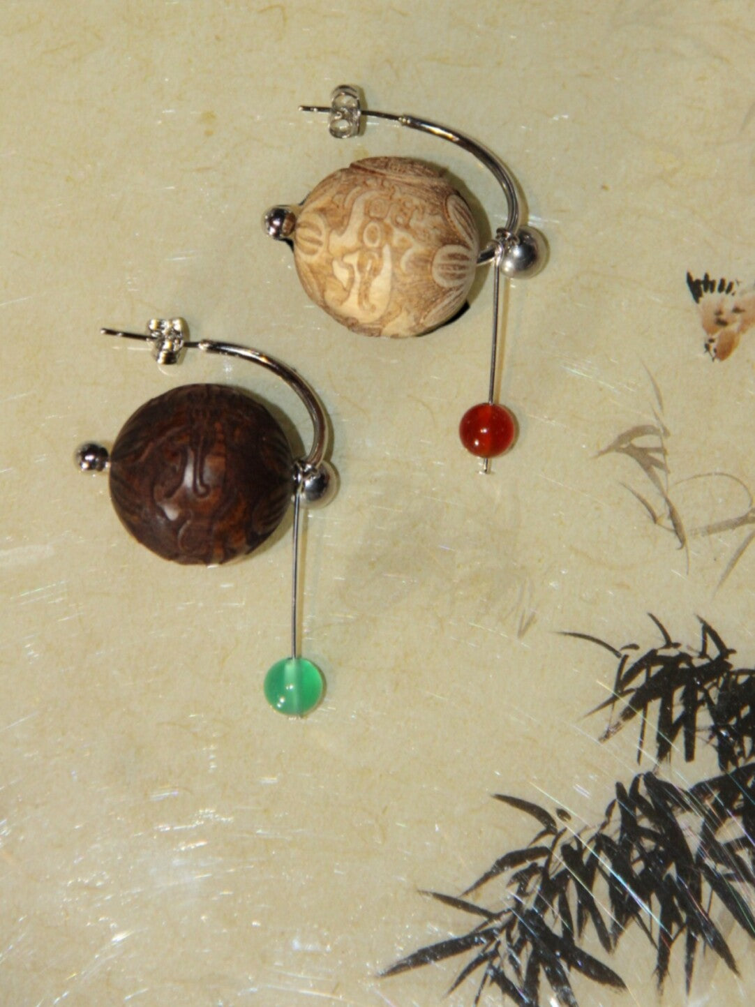 「Chinoiserie」 Geometric Sandalwood Sphere Earrings