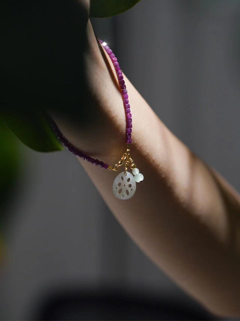 [Chinoiserie] Jade Lotus Pendant Ruby Beaded Bracelet