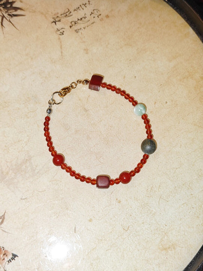 「Chinoiserie」Lucky Red Agate Beaded Bracelet