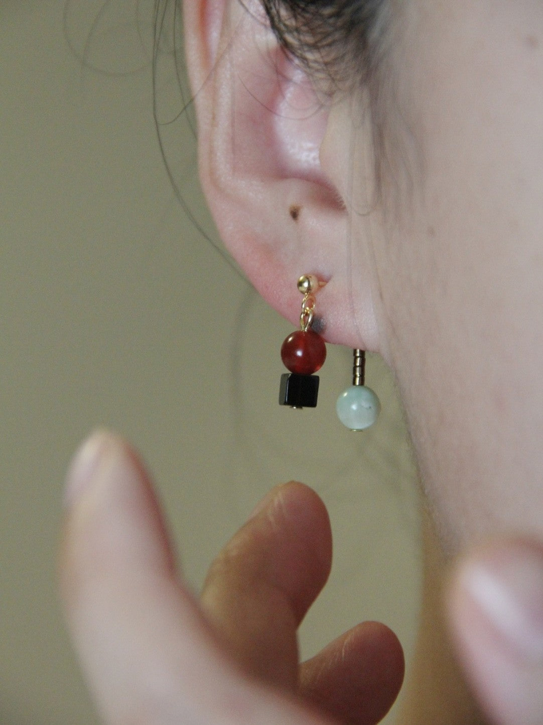 「Chinoiserie」 Onyx Beaded Asymmetry Drop Earrings