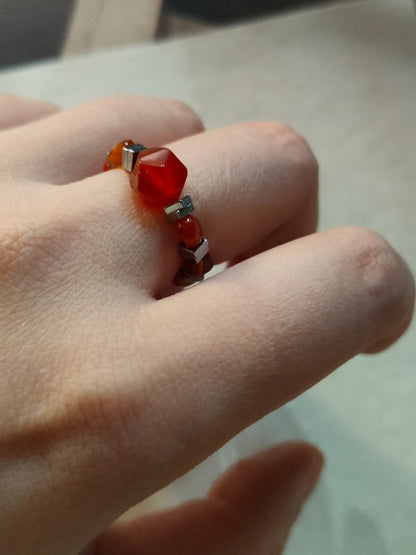 「Chinoiserie」Red Agate Beaded Metal Earrings