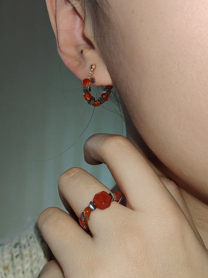 「Chinoiserie」Red Agate Beaded Metal Earrings