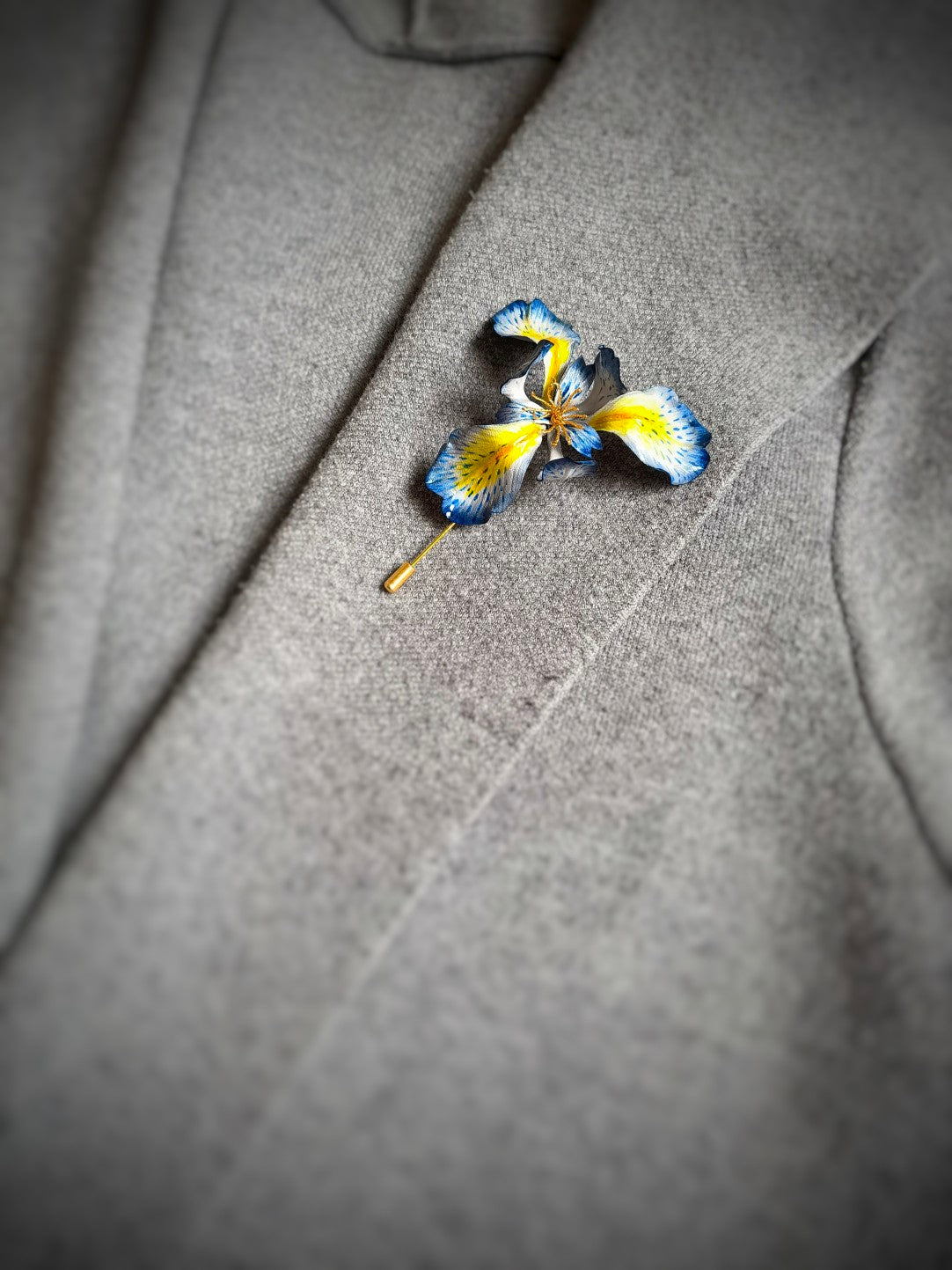 Cowhide Iris Brooch