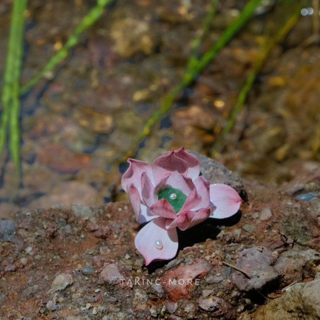 Cowhide Summer Lotus Brooch