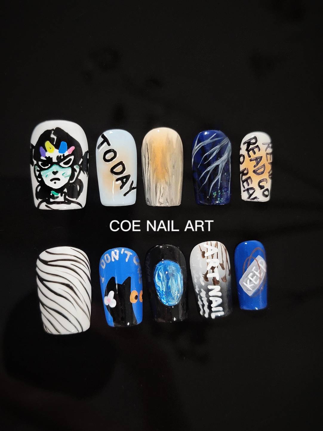 Doodle Street Style Press On Nails Set