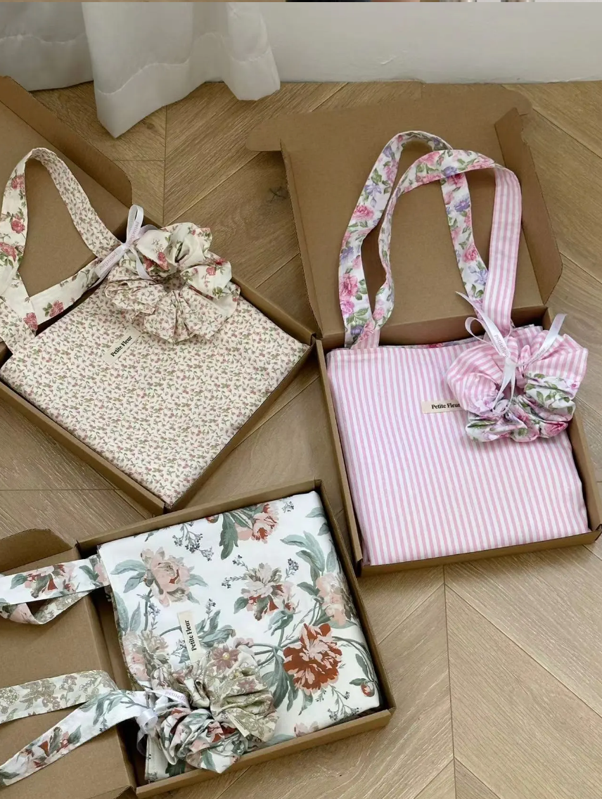 French Floral Print Canvas Doubleface Shoulder Bag