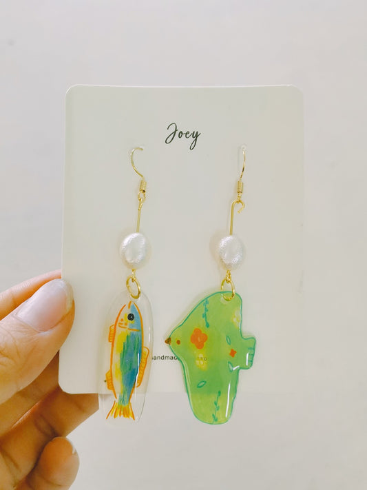 Green Bird And Fish Asymmetric Shrink Plastic Earring