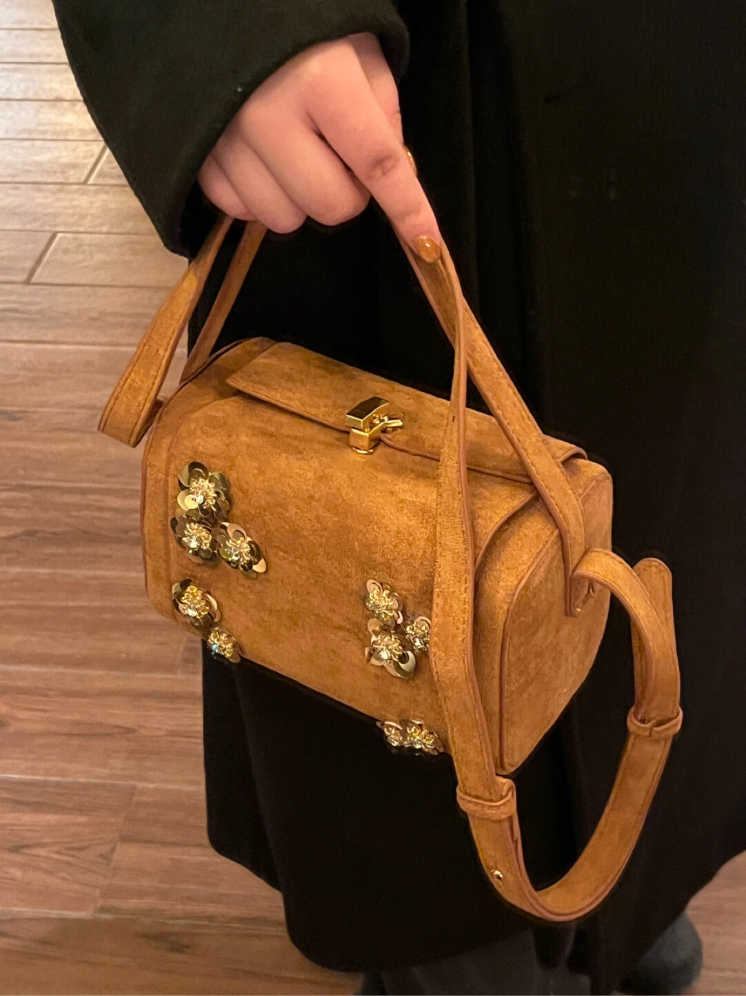 Metal Flower Boston Bag