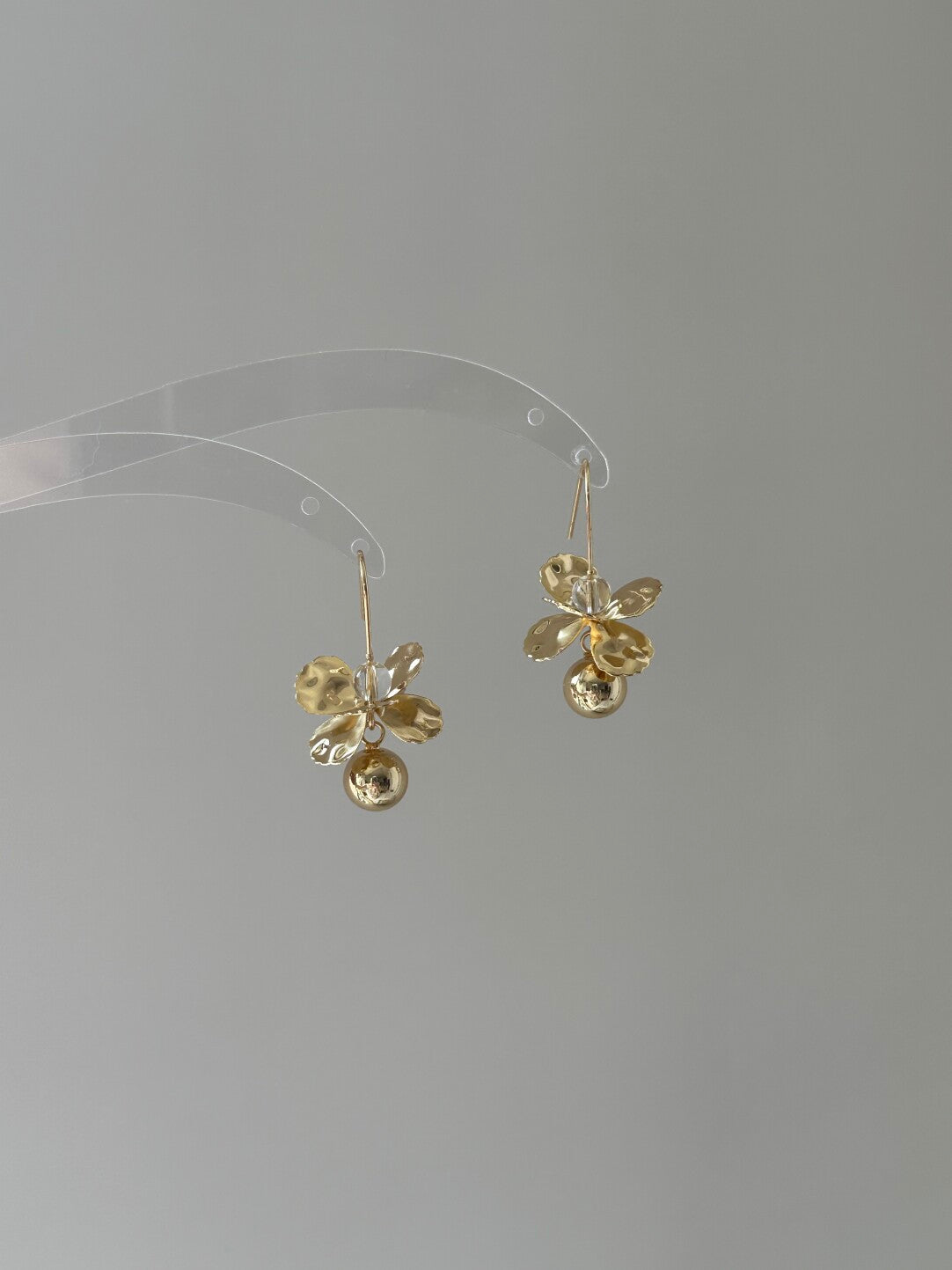 Metallic Flower Crystal Earrings