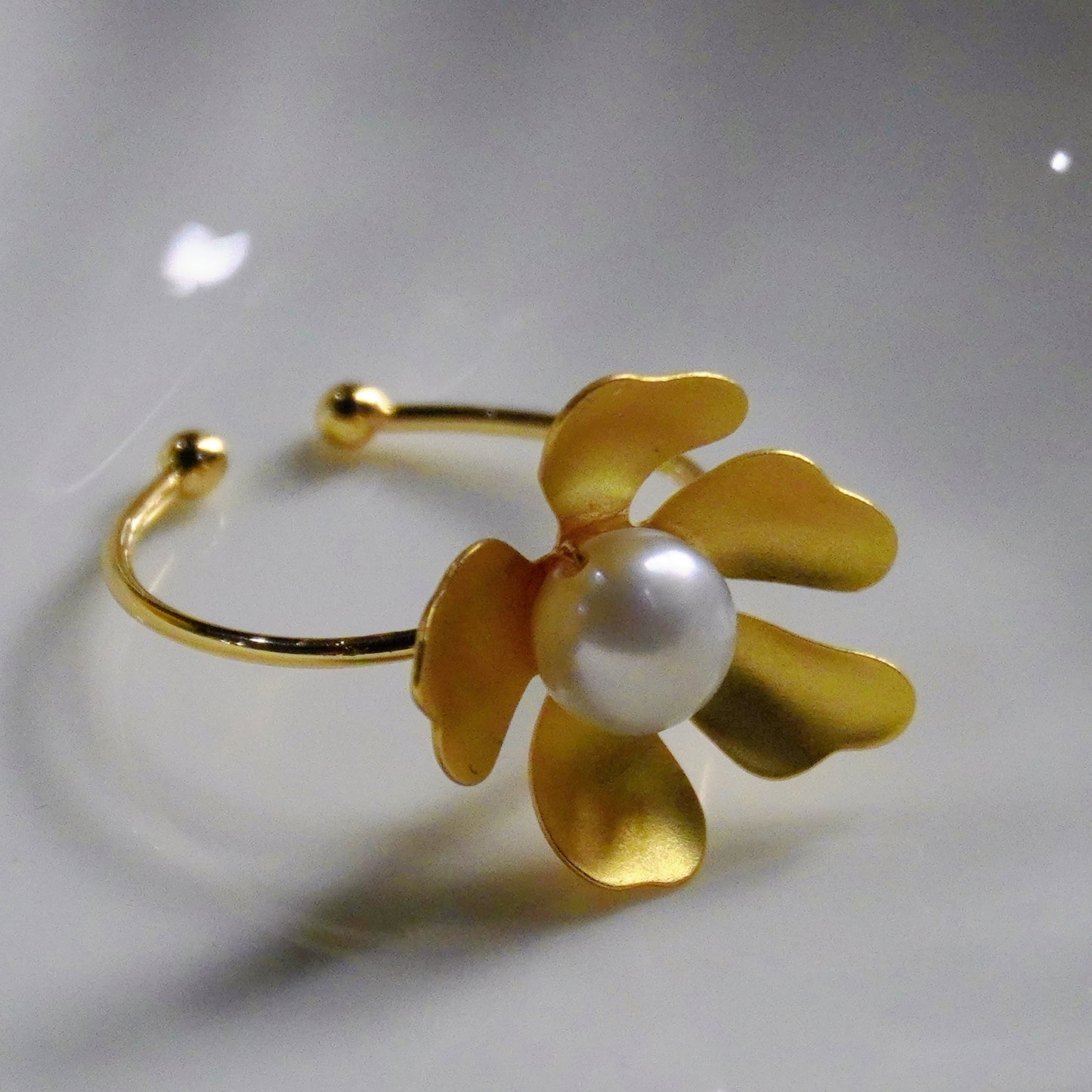 Pearl Flower Open-end Ring