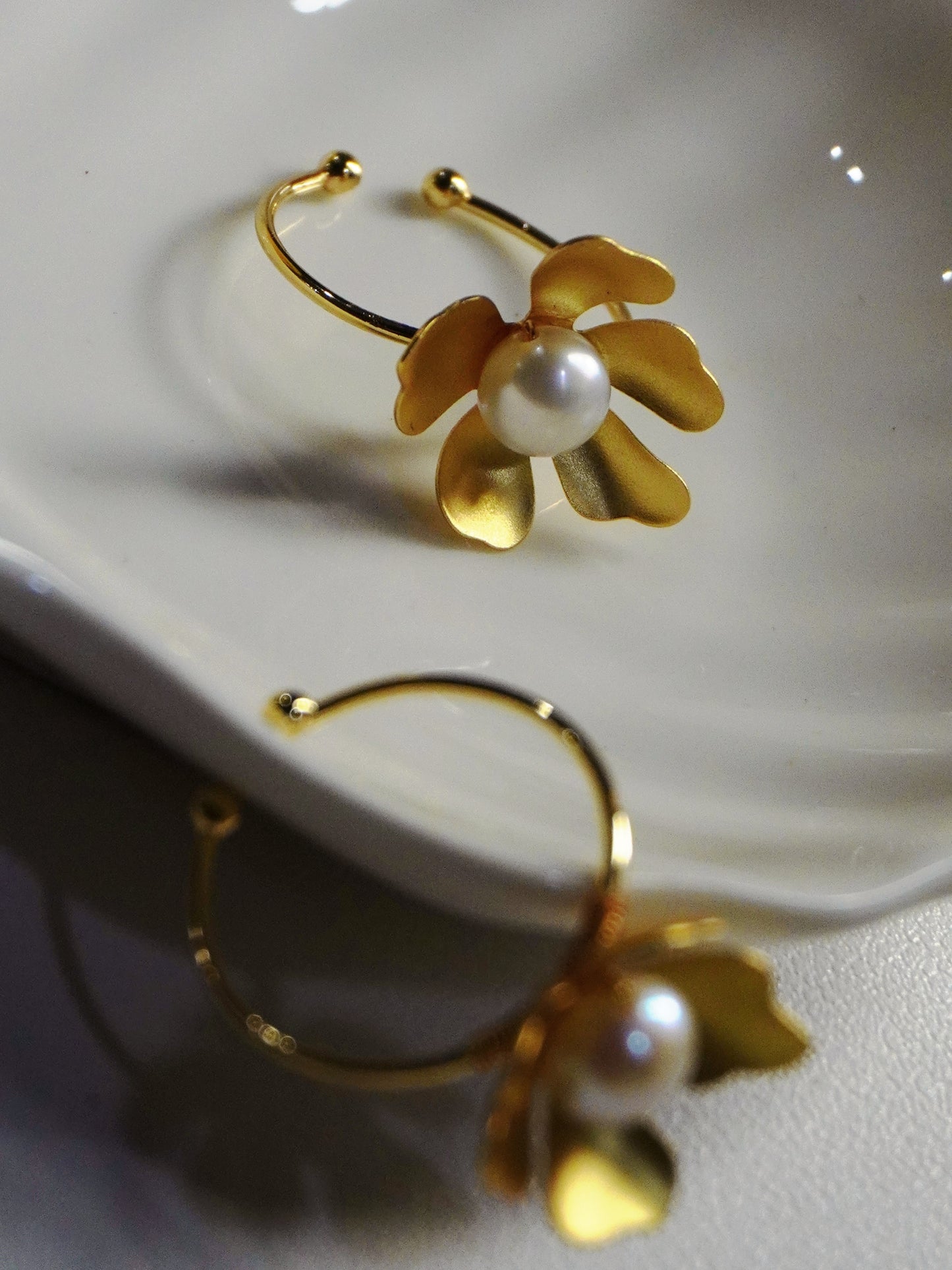 Pearl Flower Open-end Ring