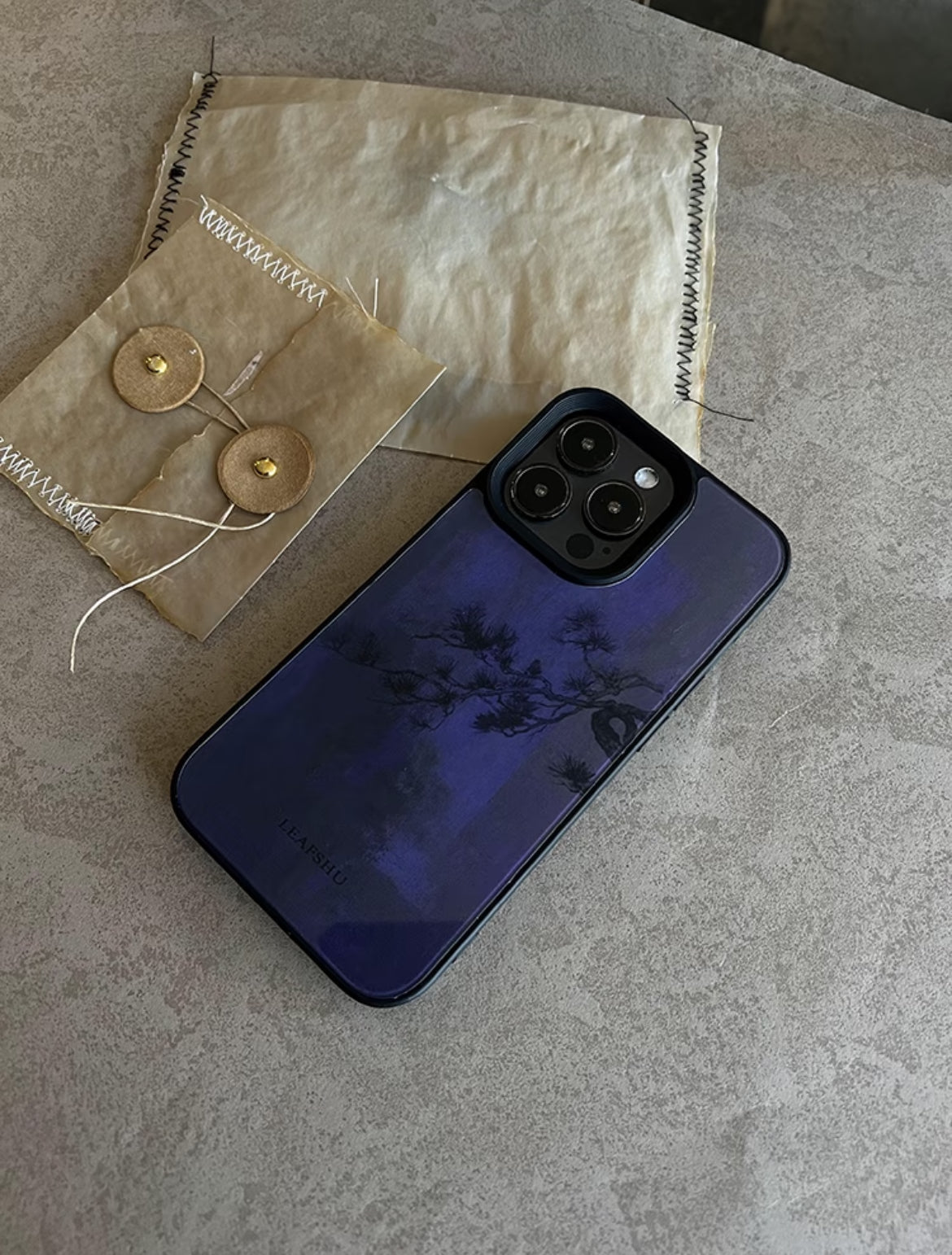 「Chinoiserie」Purple Shadow Phone Case