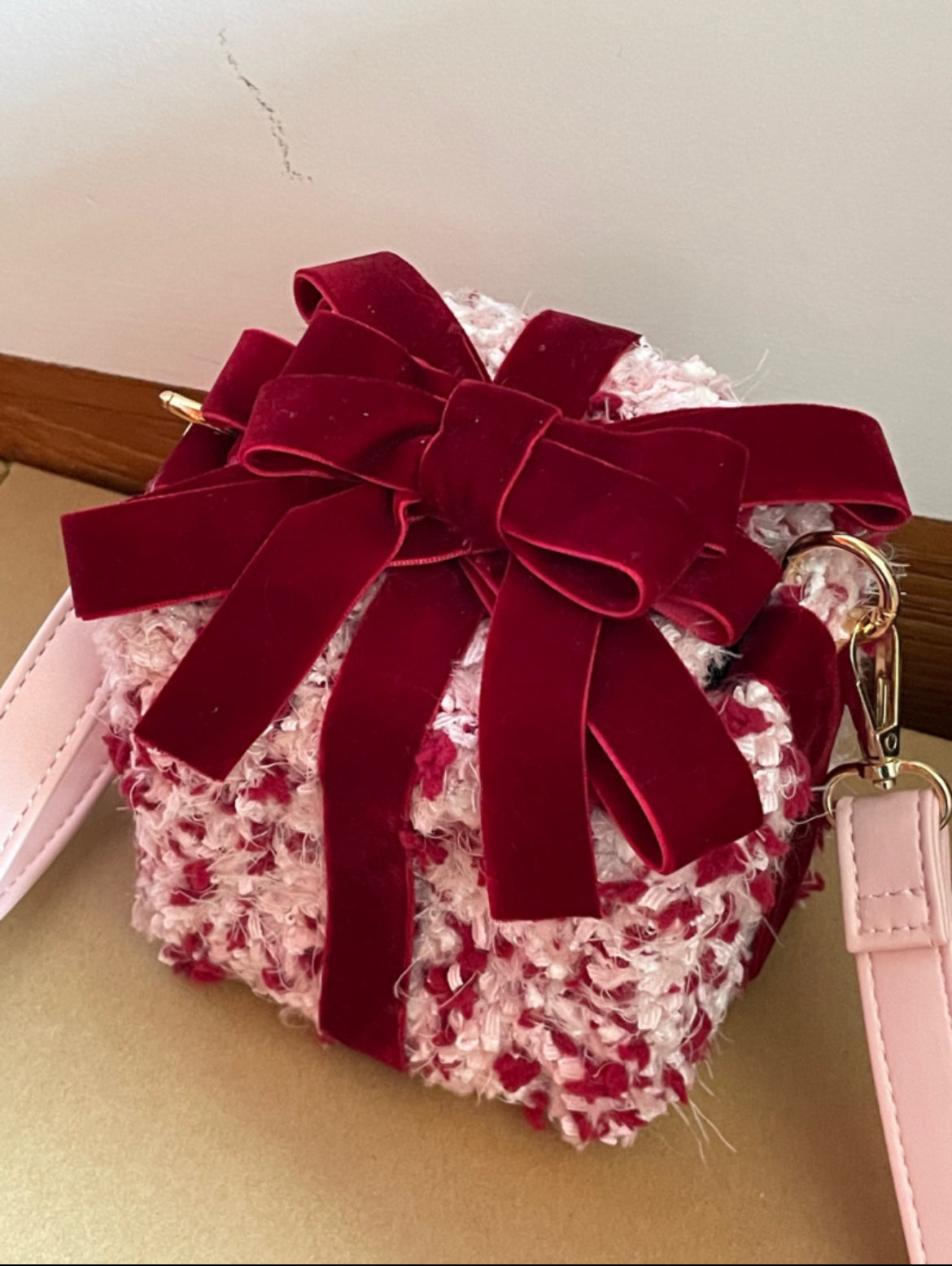 Red Velvet Bow Crochet Square Crossbody Bag