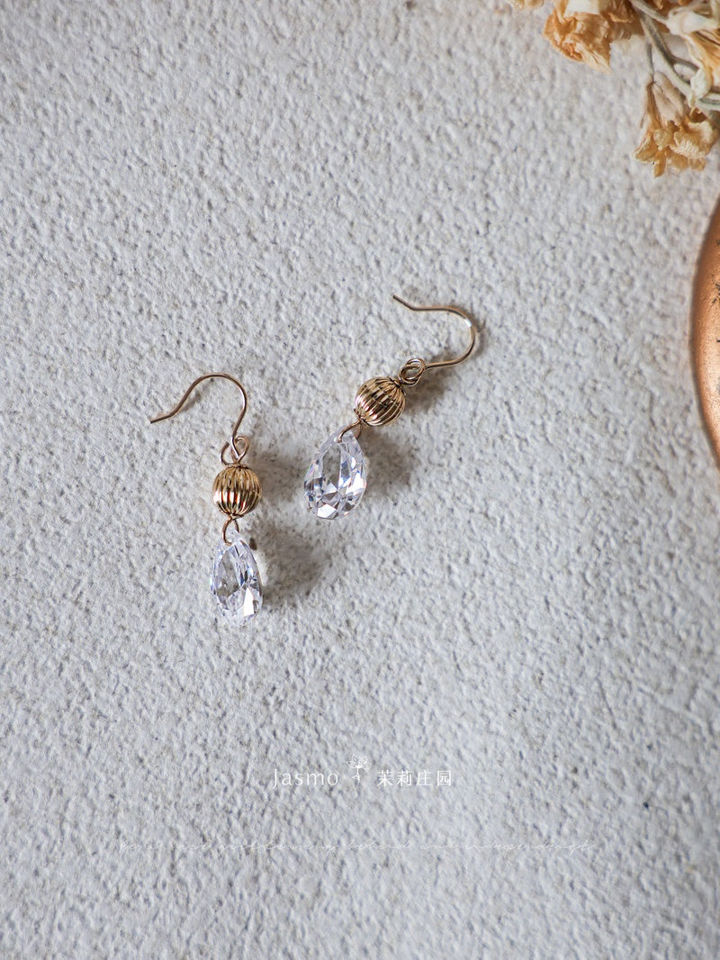 Retro Zircon Dangle Earrings