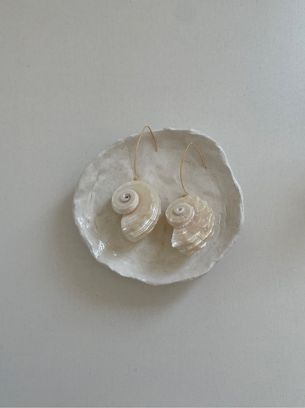 Shell Dangling Earrings