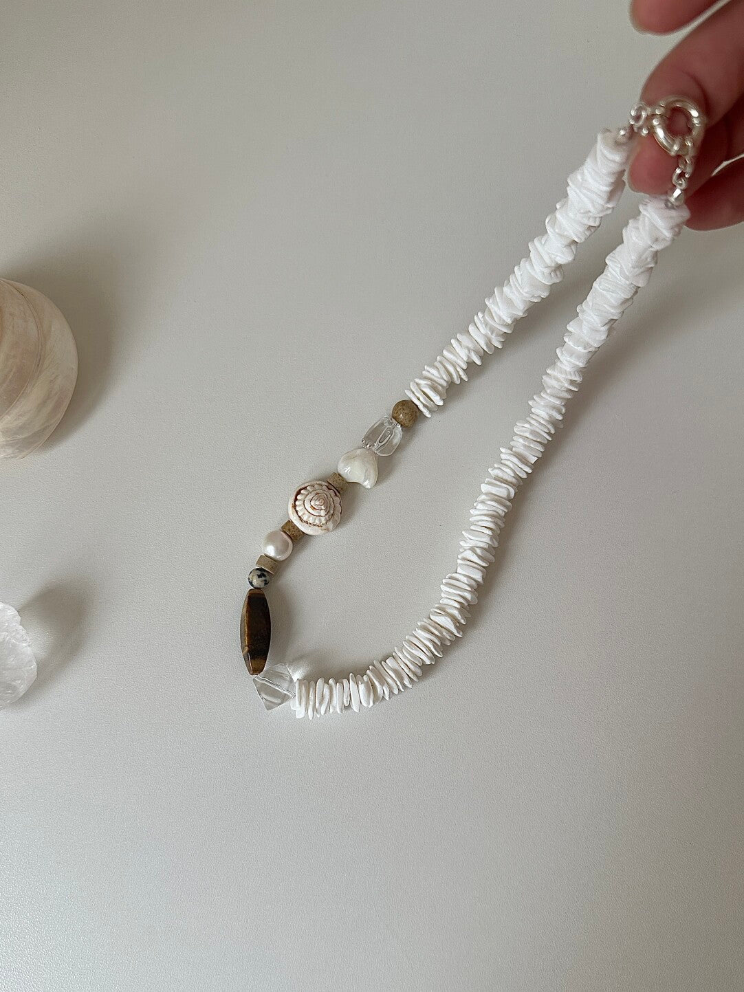 Sophisticated White Shell Beaded Necklace