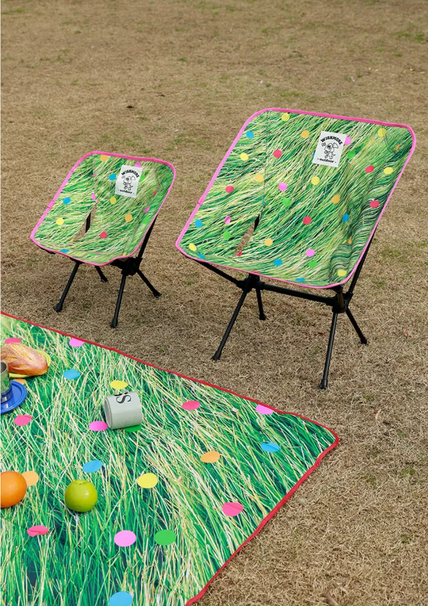 Spots Foldable Outdoor Camp Chair