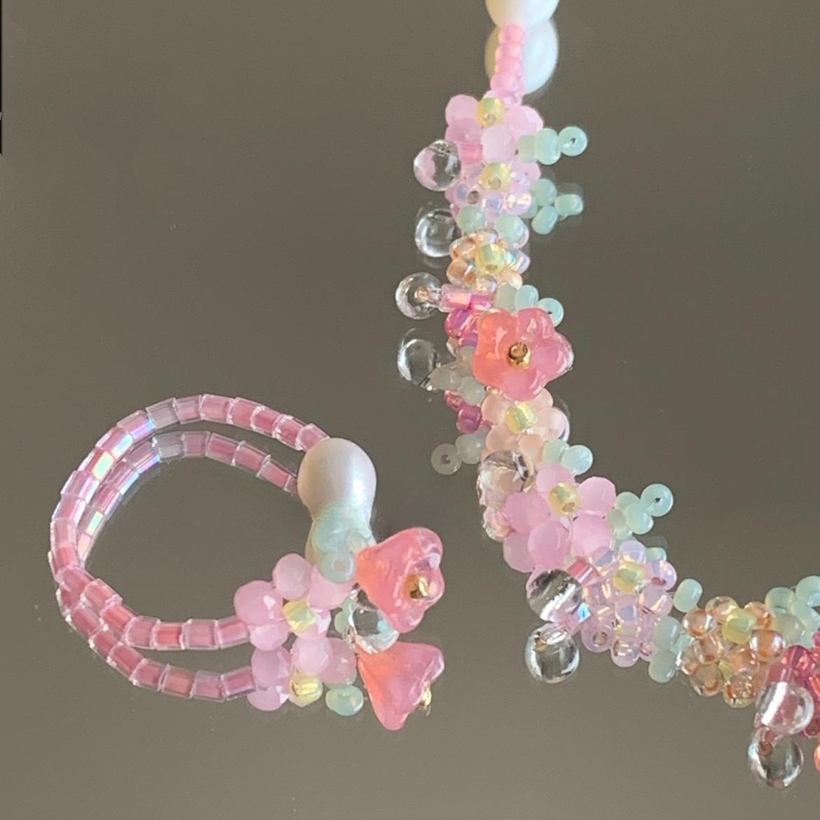 Spring Pink Flower Beaded Bracelet