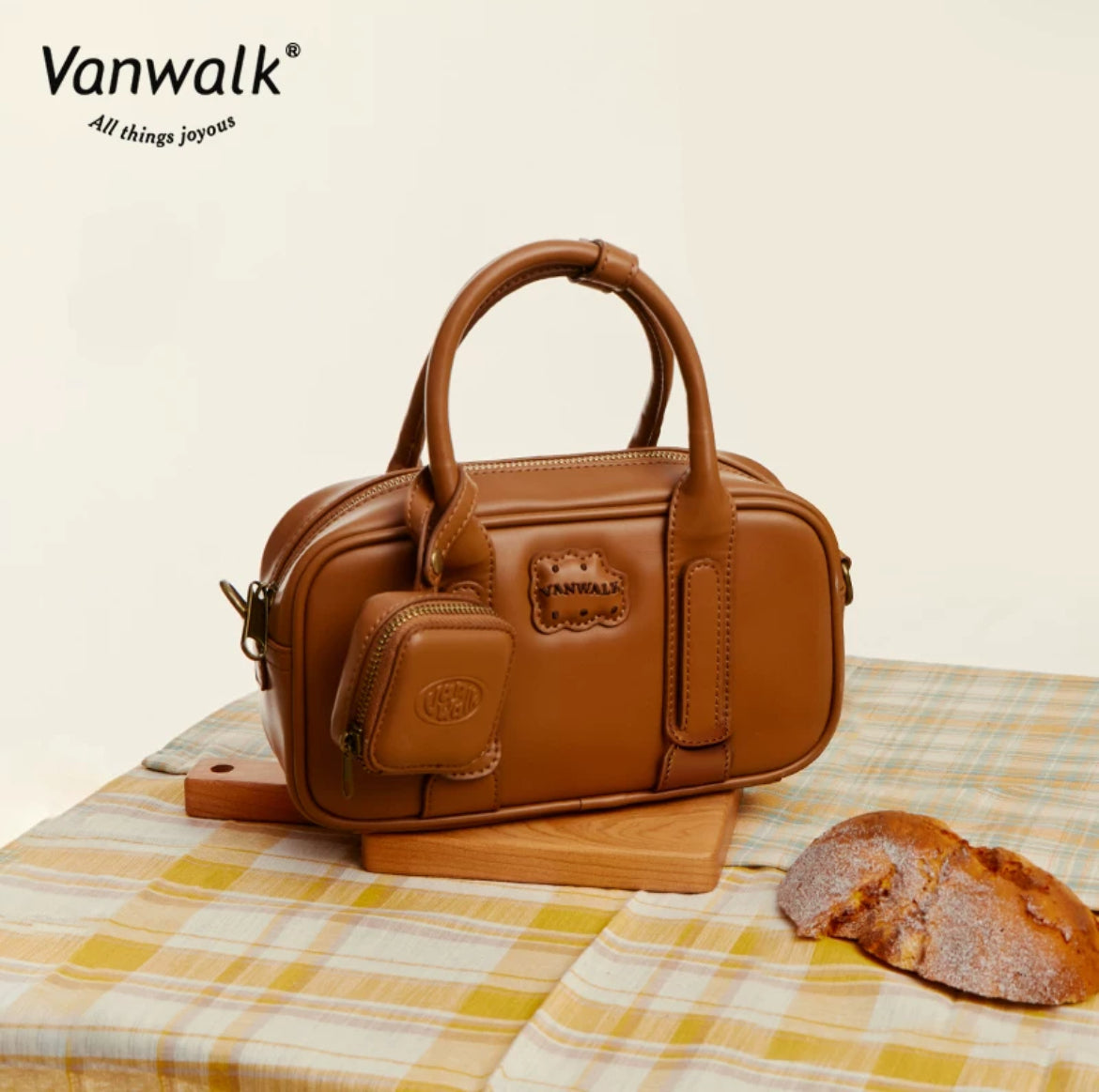 VANWALK Lucky House Boston Bag