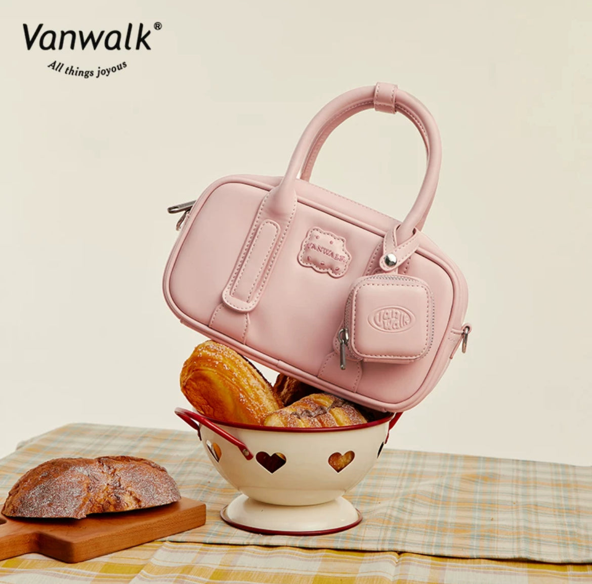 VANWALK Lucky House Boston Bag