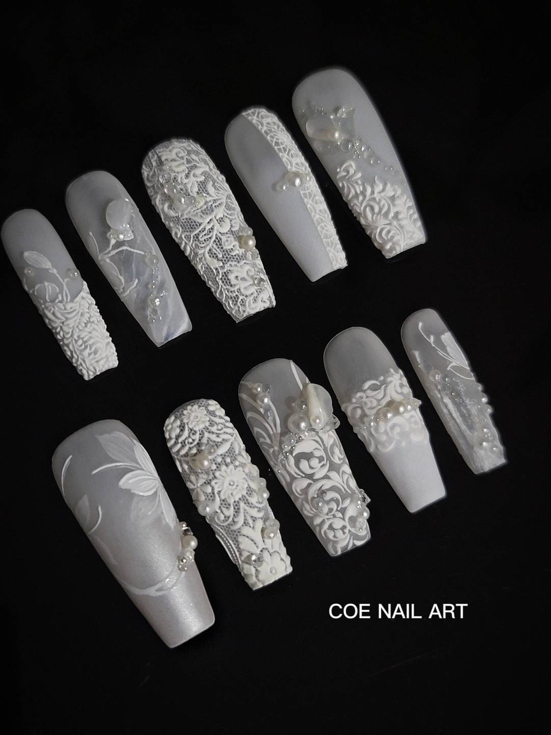 White Laces Luxury Press On Nails Set